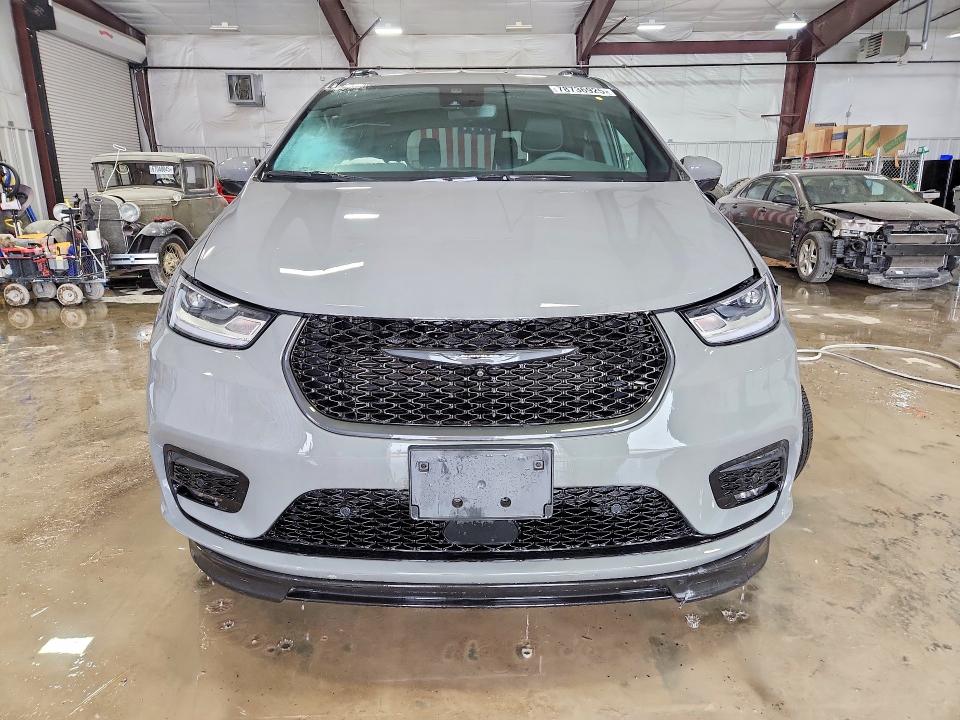 Продажа на аукционе авто 2023 Chrysler Pacifica, vin: 2C4RC1BG3PR537962, номер лота: 78736925