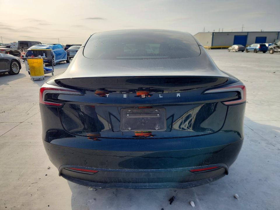 78324045 :رقم المزاد ، 5YJ3E1EA3SF980639 vin ، 2025 Tesla Model 3 مزاد بيع