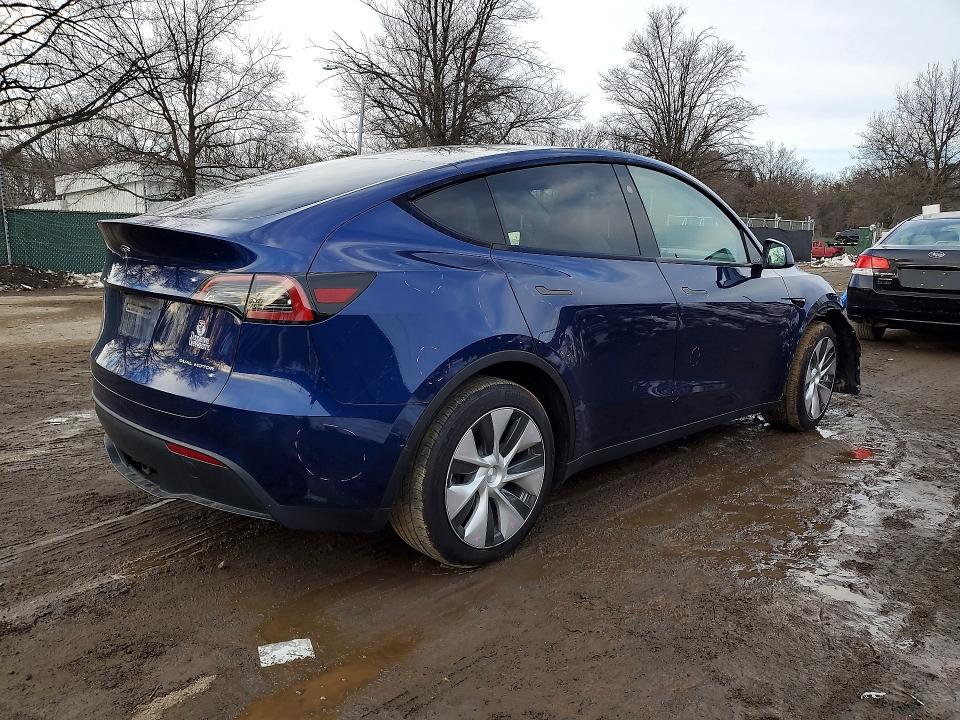 75173715 :رقم المزاد ، 7SAYGDEE3PF828830 vin ، 2023 Tesla Model Y مزاد بيع