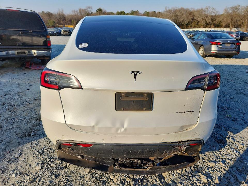 Продажа на аукционе авто 2022 Tesla Model Y, vin: 7SAYGDEEXNF364089, номер лота: 76716125