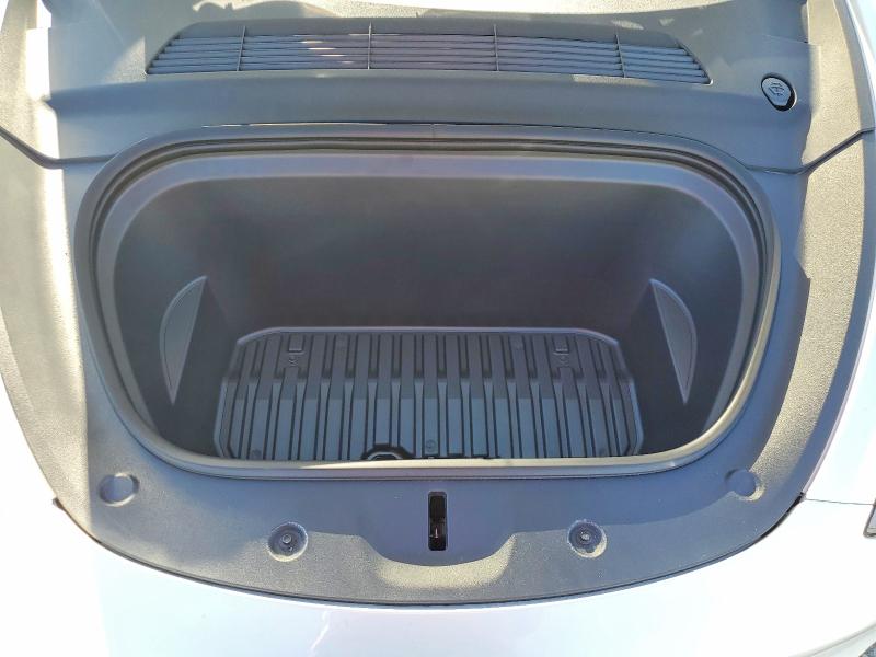 79171725 :رقم المزاد ، 7SAYGDEE7RA247993 vin ، 2024 Tesla Model Y مزاد بيع
