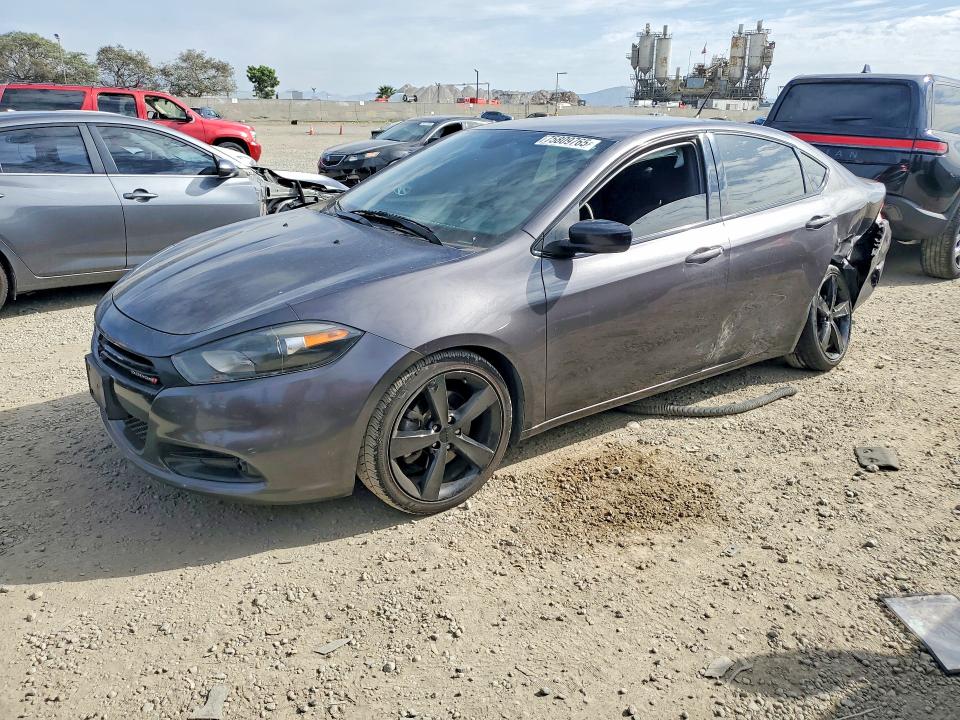 75809765 :رقم المزاد ، 1C3CDFBBXFD435116 vin ، 2015 Dodge Dart مزاد بيع