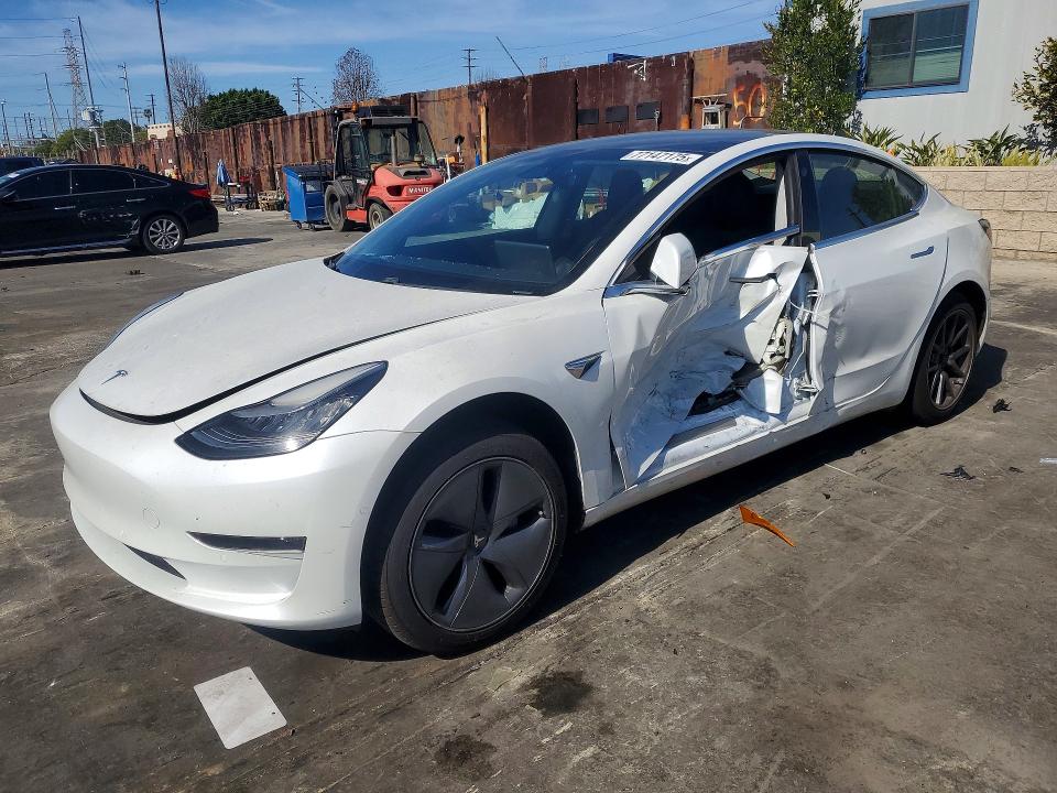 Продажа на аукционе авто 2020 Tesla Model 3, vin: 5YJ3E1EA6LF803987, номер лота: 77147175