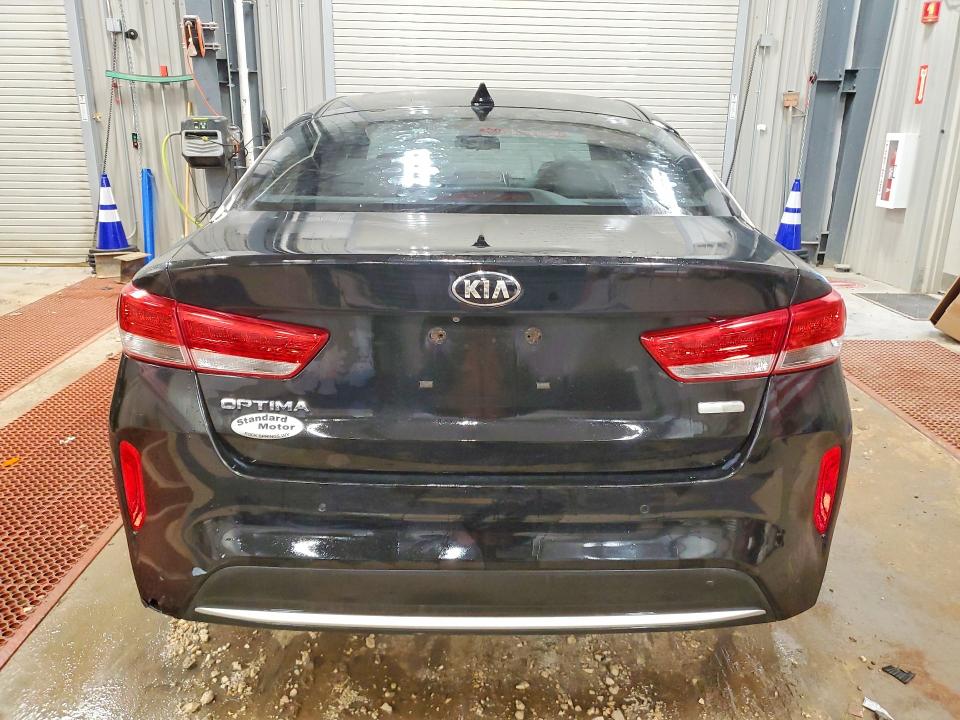 2017 Kia Optima მანქანა იყიდება აუქციონზე, vin: KNAGT4LE5H5011270, აუქციონის ნომერი: 74796395