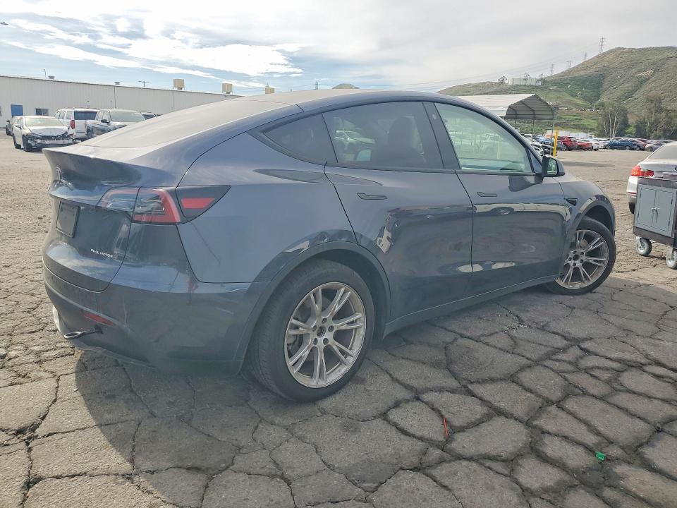 Продаж на аукціоні авто 2023 Tesla Model Y, vin: 7SAYGDEE3PF605039, номер лоту: 74636925