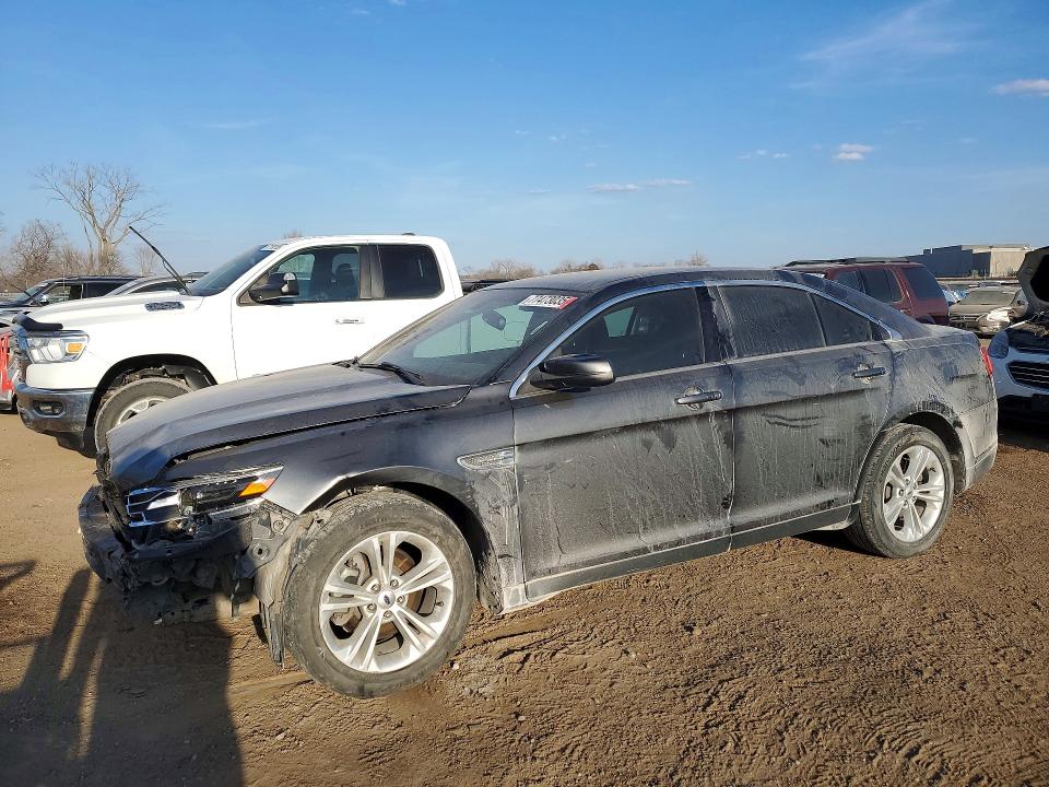 2017 Ford Taurus მანქანა იყიდება აუქციონზე, vin: 1FAHP2E86HG137624, აუქციონის ნომერი: 77473035