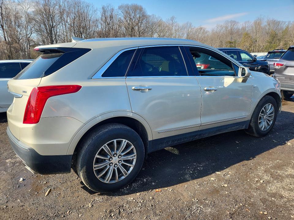 77966315 :رقم المزاد ، 1GYKNDRS5HZ103261 vin ، 2017 Cadillac Xt5 مزاد بيع