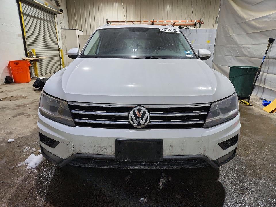 Продаж на аукціоні авто 2018 Volkswagen Tiguan, vin: 3VV2B7AX6JM205491, номер лоту: 76444195