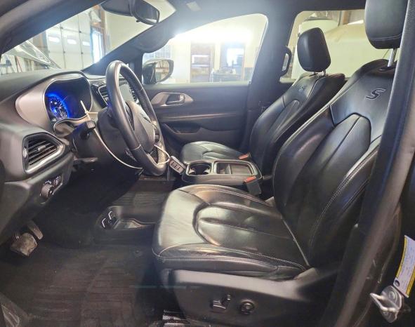 Продаж на аукціоні авто 2018 Chrysler Pacifica, vin: 2C4RC1BG0JR235195, номер лоту: 78066625