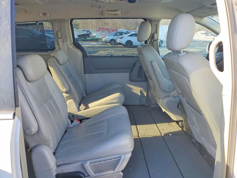 77067615 :رقم المزاد ، 2A8HR541X9R625297 vin ، 2009 Chrysler Town & Country مزاد بيع