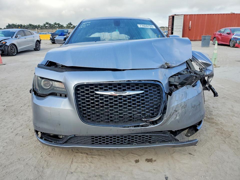 Aukcja sprzedaży 2018 Chrysler 300, vin: 2C3CCABG5JH146061, numer aukcji: 77659755