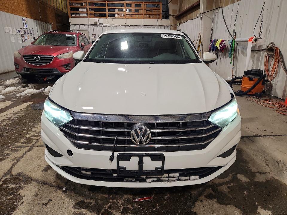 76280365 :رقم المزاد ، 3VWC57BU0MM084196 vin ، 2021 Volkswagen Jetta مزاد بيع