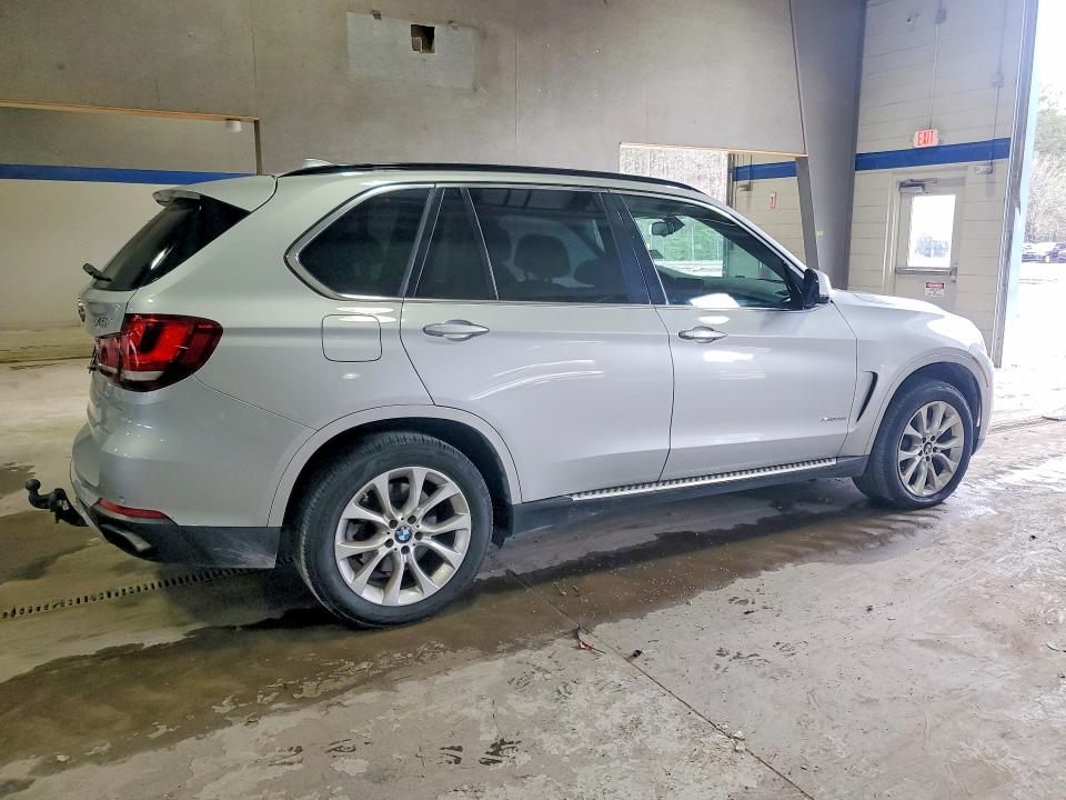 77822695 :رقم المزاد ، 5UXKR6C52F0J76371 vin ، 2015 Bmw X5 مزاد بيع