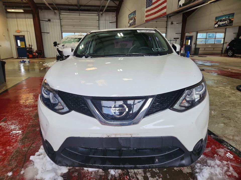 99148385 :رقم المزاد ، JN1BJ1CP7JW194323 vin ، 2018 Nissan Rogue Sport مزاد بيع