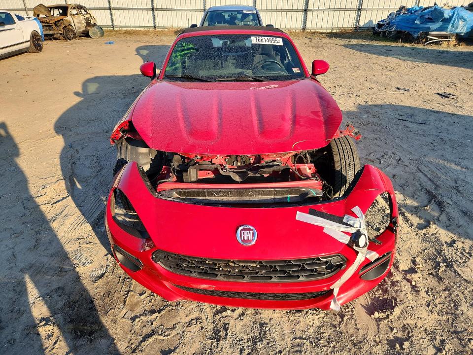 76614895 :رقم المزاد ، JC1NFAEK9H0122868 vin ، 2017 Fiat 124 Spider مزاد بيع