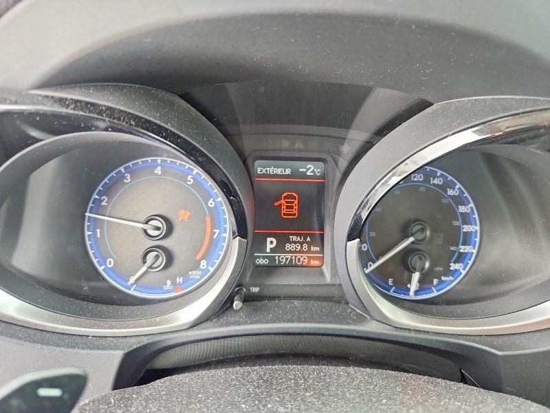 2015 Toyota Corolla მანქანა იყიდება აუქციონზე, vin: 2T1BURHE5FC235168, აუქციონის ნომერი: 73962945