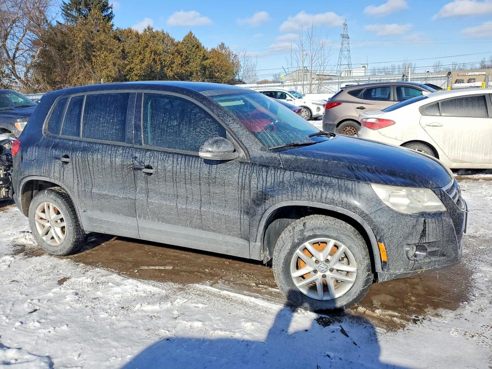 76933325 :رقم المزاد ، WVGBV7AX6BW511657 vin ، 2011 Volkswagen Tiguan مزاد بيع