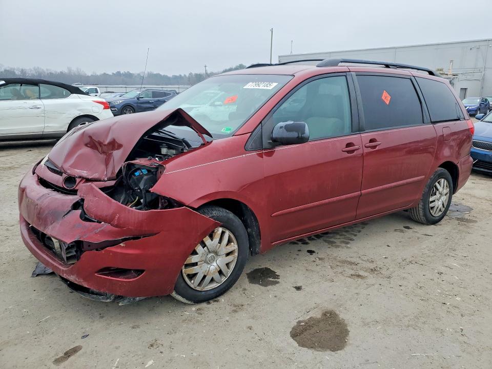 Aukcja sprzedaży 2010 Toyota Sienna, vin: 5TDKK4CC7AS318258, numer aukcji: 77992185