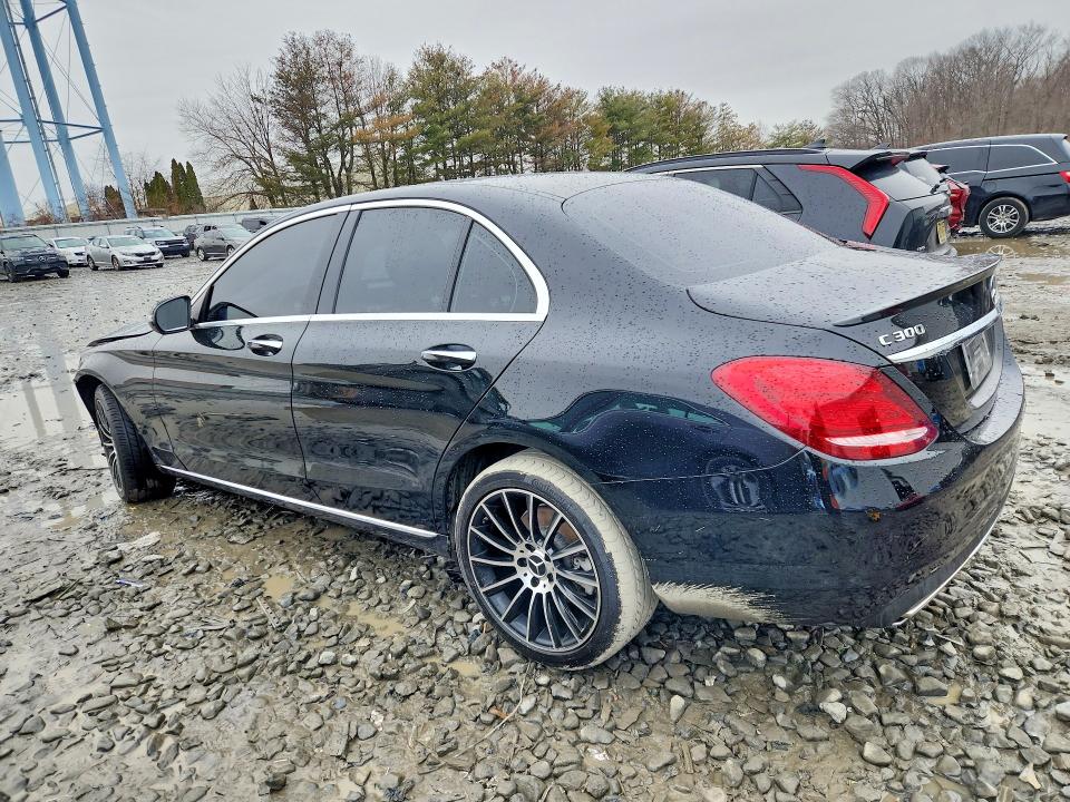 77931975 :رقم المزاد ، 55SWF4KB0HU212519 vin ، 2017 Mercedes-benz C مزاد بيع