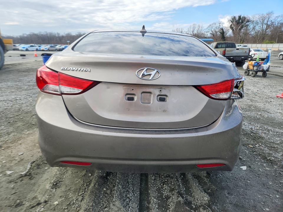 78229025 :رقم المزاد ، 5NPDH4AE3DH310809 vin ، 2013 Hyundai Elantra مزاد بيع