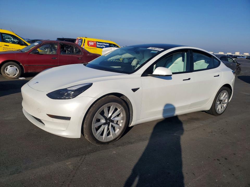 Продаж на аукціоні авто 2022 Tesla Model 3, vin: 5YJ3E1EA8NF154972, номер лоту: 76095725