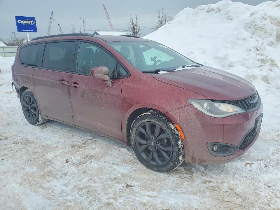 Продажа на аукционе авто 2020 Chrysler Pacifica, vin: 2C4RC1BG9LR116824, номер лота: 76252245