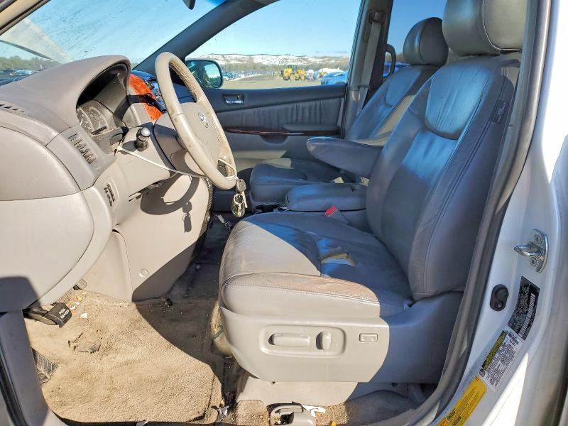 76265275 :رقم المزاد ، 5TDBA22C15S053190 vin ، 2005 Toyota Sienna مزاد بيع
