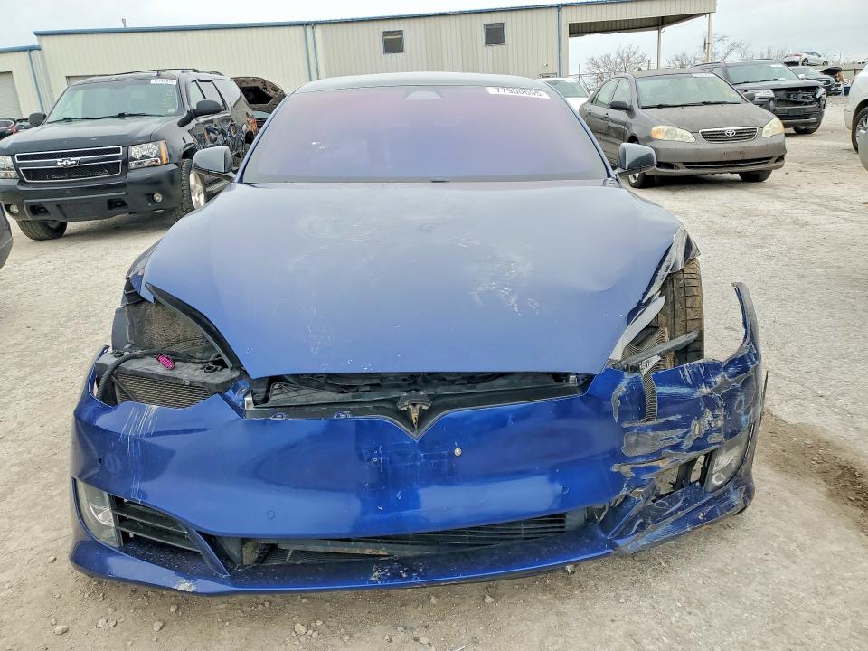 2018 Tesla Model S მანქანა იყიდება აუქციონზე, vin: 5YJSA1E44JF300182, აუქციონის ნომერი: 77900655