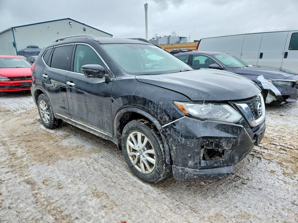 2017 Nissan Rogue მანქანა იყიდება აუქციონზე, vin: 5N1AT2MM6HC818486, აუქციონის ნომერი: 74557365