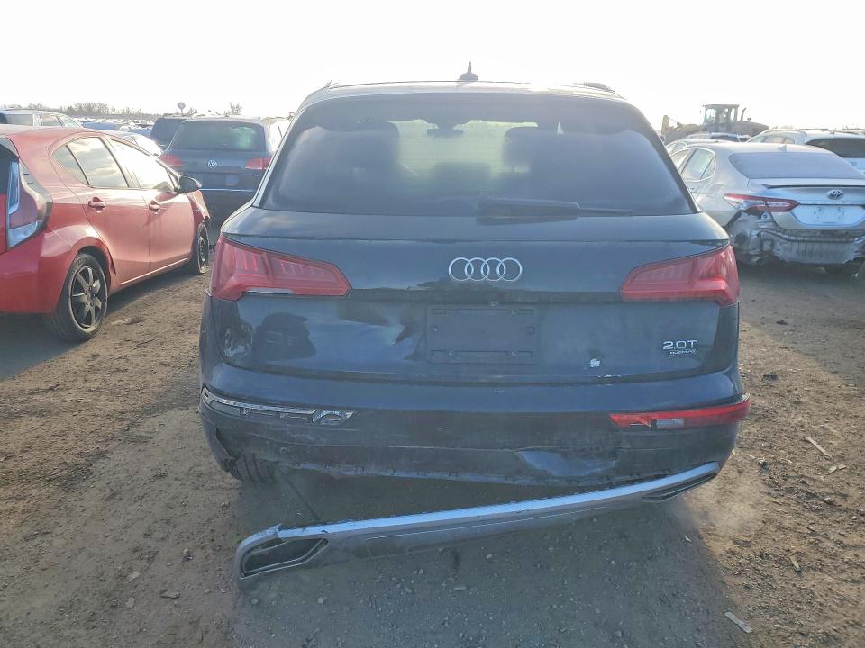 Продажа на аукционе авто 2018 Audi Q5, vin: WA1BNAFY4J2015436, номер лота: 76702615