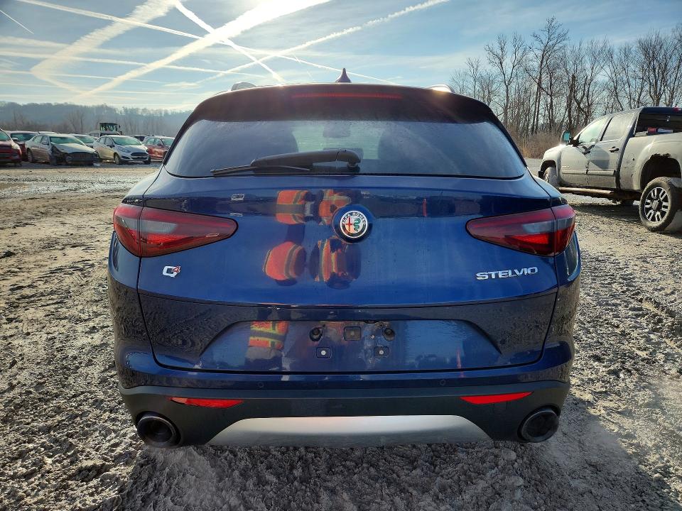Aukcja sprzedaży 2018 Alfa Romeo Stelvio, vin: ZASFAKNN6J7B72315, numer aukcji: 76648475