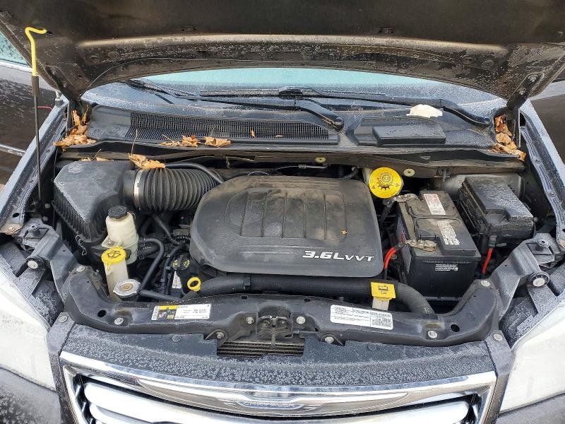 2016 Chrysler Town & Country მანქანა იყიდება აუქციონზე, vin: 2C4RC1BG7GR284175, აუქციონის ნომერი: 74979195