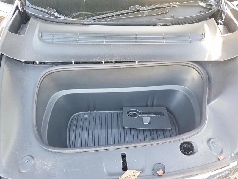 76849295 :رقم المزاد ، 7SAYGDED4TA492720 vin ، 2026 Tesla Model Y مزاد بيع