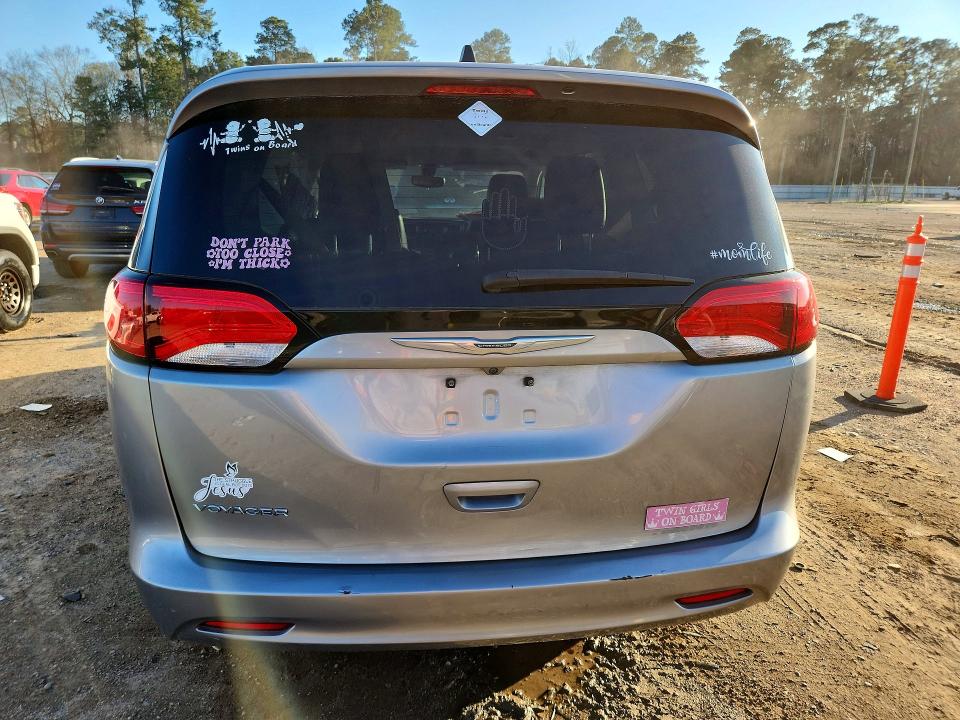 2021 Chrysler Voyager მანქანა იყიდება აუქციონზე, vin: 2C4RC1DG3MR533001, აუქციონის ნომერი: 77526005