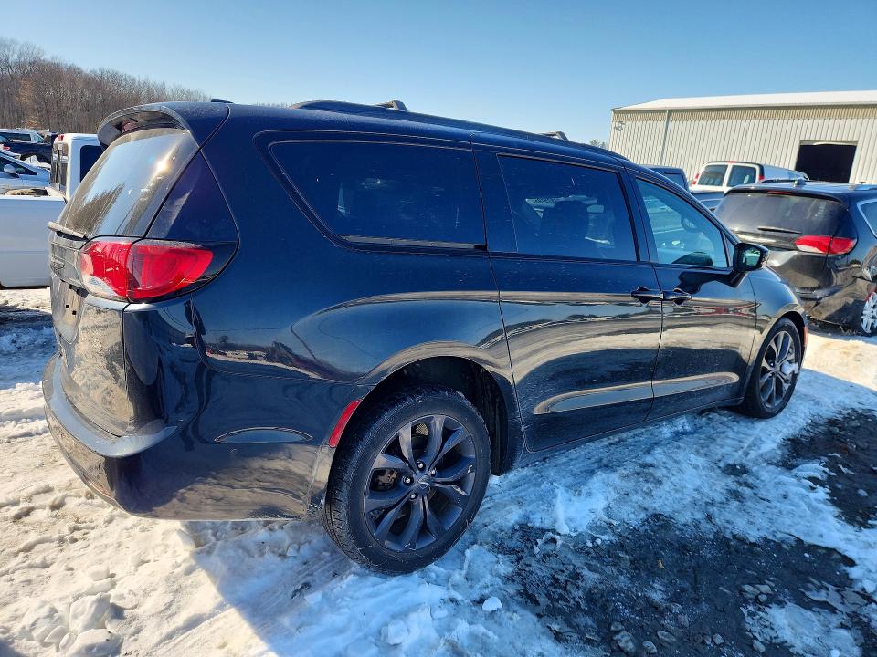 Продажа на аукционе авто 2019 Chrysler Pacifica, vin: 2C4RC1EG5KR550409, номер лота: 74875195