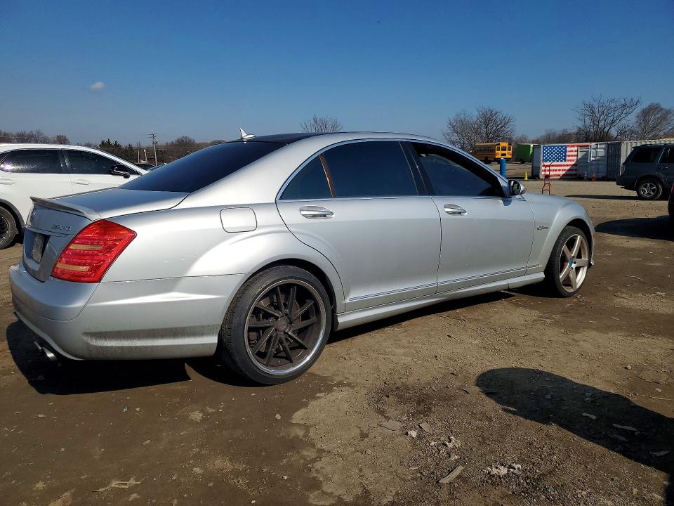 2008 Mercedes-benz S მანქანა იყიდება აუქციონზე, vin: WDDNG77X28A148885, აუქციონის ნომერი: 79076755