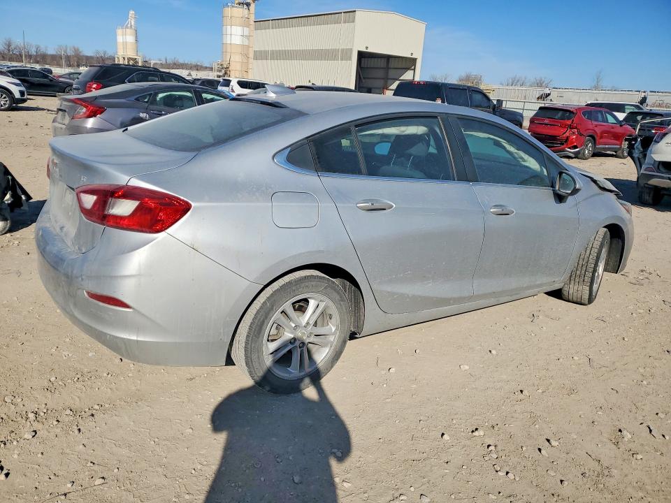 Aukcja sprzedaży 2018 Chevrolet Cruze, vin: 1G1BE5SMXJ7207035, numer aukcji: 76944065