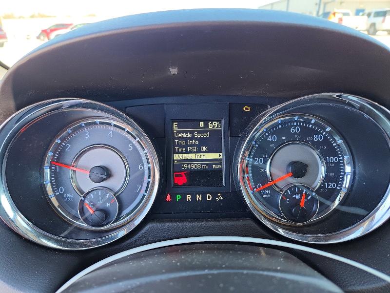 77555595 :رقم المزاد ، 2C4RC1CG0GR190735 vin ، 2016 Chrysler Town & Country مزاد بيع