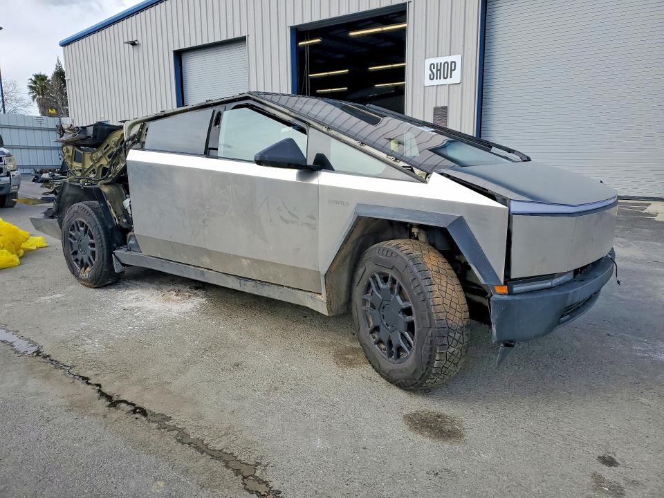 77308665 :رقم المزاد ، 7G2CEHEE9RA019723 vin ، 2024 Tesla Cybertruck مزاد بيع