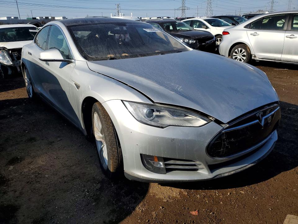 Продажа на аукционе авто 2014 Tesla Model S, vin: 5YJSA1S19EFP36445, номер лота: 77226265