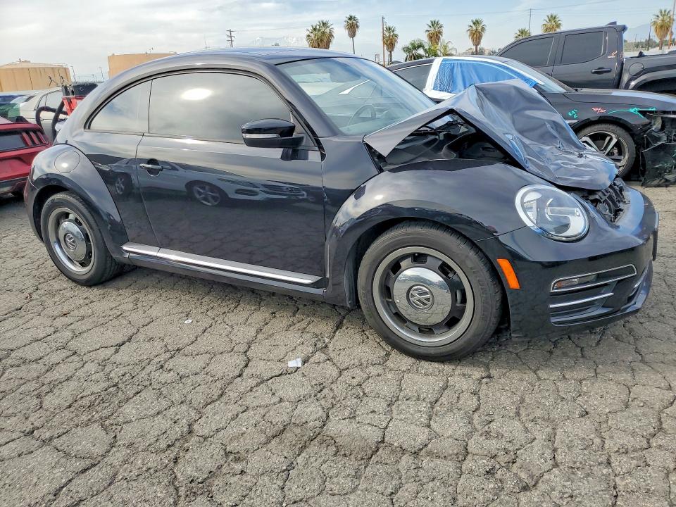 Aukcja sprzedaży 2018 Volkswagen Beetle, vin: 3VWFD7ATXJM706050, numer aukcji: 78733415