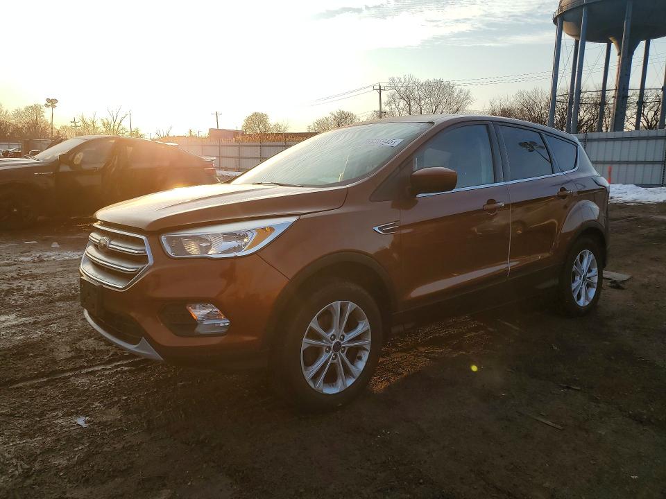 Продажа на аукционе авто 2017 Ford Escape, vin: 1FMCU0GD1HUA37200, номер лота: 76836945