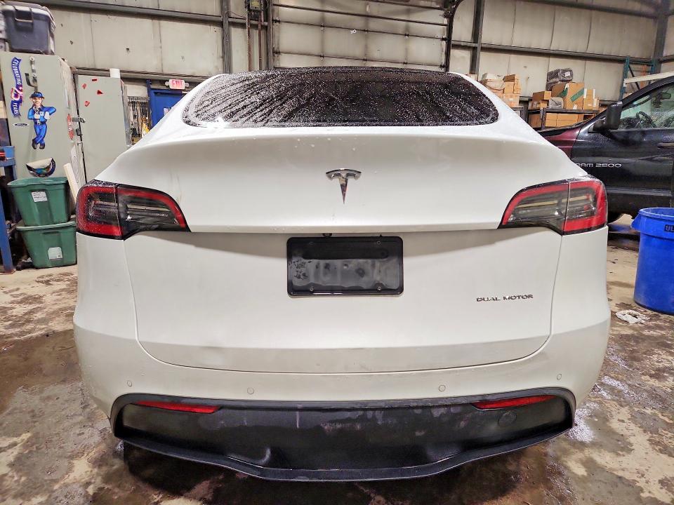 73387305 :رقم المزاد ، 5YJYGDEE7MF088921 vin ، 2021 Tesla Model Y مزاد بيع