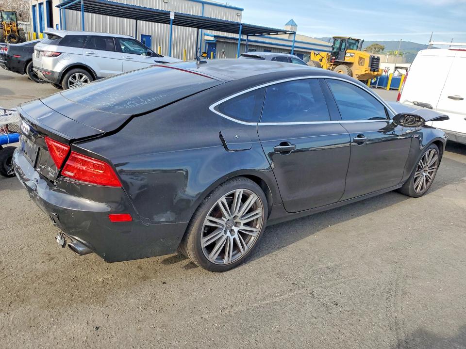 77240365 :رقم المزاد ، WAUWGAFC5EN135804 vin ، 2014 Audi A7 مزاد بيع