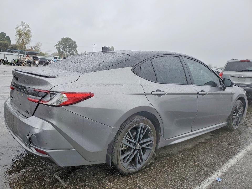 Продажа на аукционе авто 2025 Toyota Camry, vin: 4T1DBADK8SU504249, номер лота: 75310895