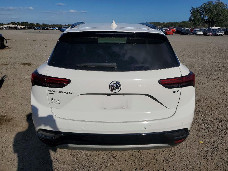 Продаж на аукціоні авто 2023 Buick Envision, vin: LRBFZMR44PD234558, номер лоту: 77799265