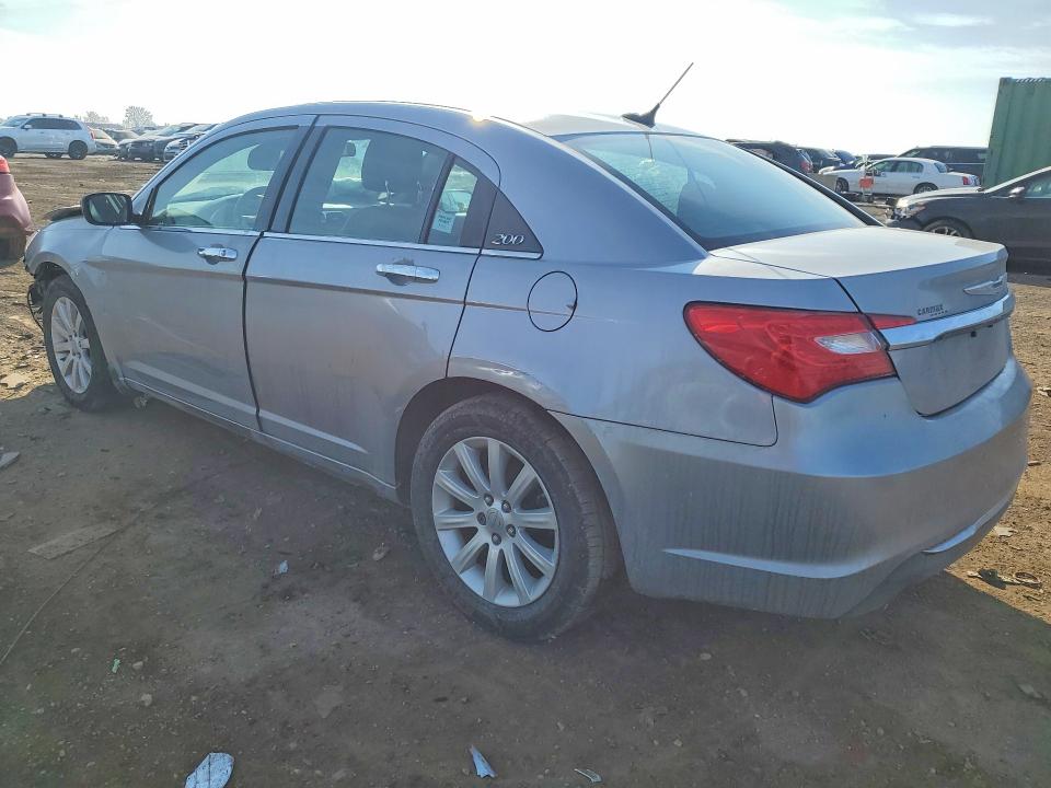 76559845 :رقم المزاد ، 1C3CCBCG4EN192904 vin ، 2014 Chrysler 200 مزاد بيع