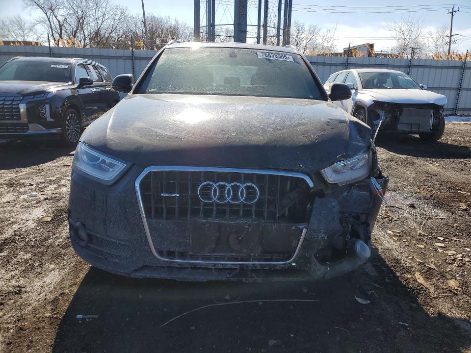 Продажа на аукционе авто 2015 Audi Q3, vin: WA1GFCFS5FR010822, номер лота: 76833505