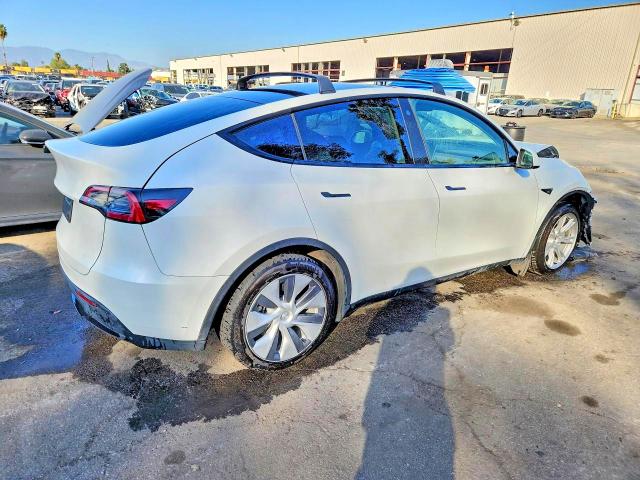 2022 Tesla Model Y მანქანა იყიდება აუქციონზე, vin: 7SAYGAEE7NF364629, აუქციონის ნომერი: 77334005