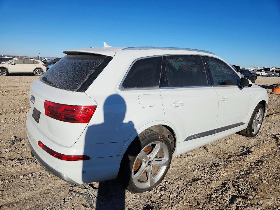 77657805 :رقم المزاد ، WA1VAAF74KD015863 vin ، 2019 Audi Q7 مزاد بيع